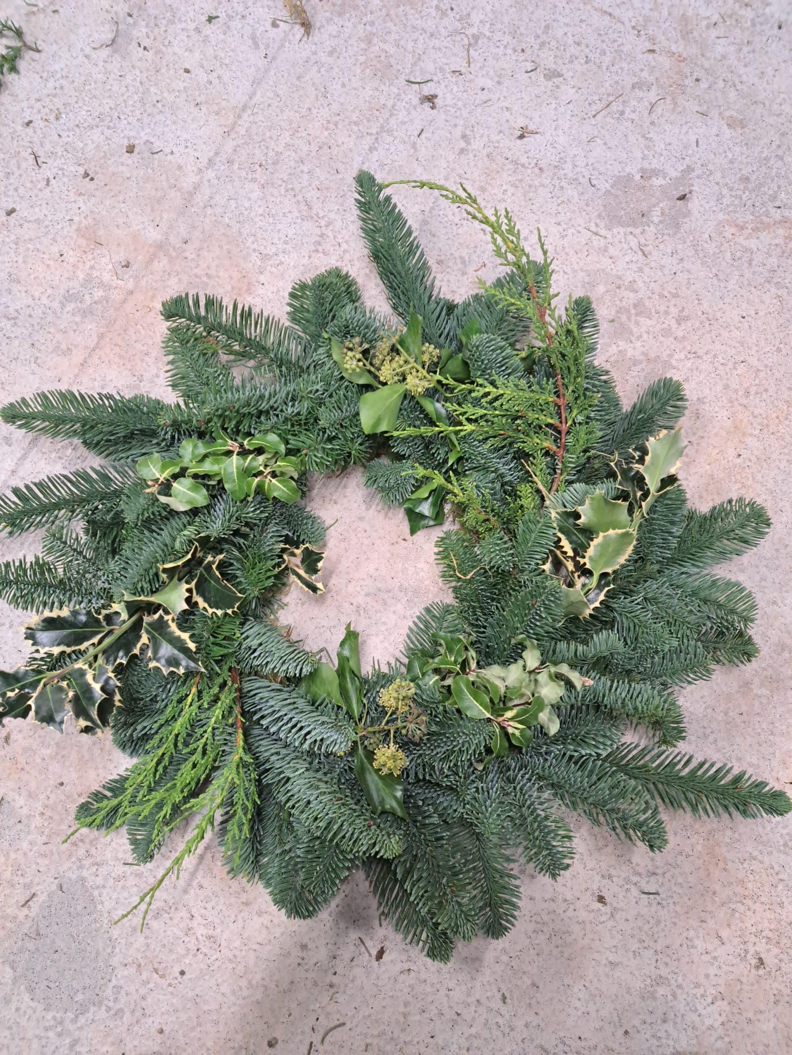 Undecorated Wreath (10")